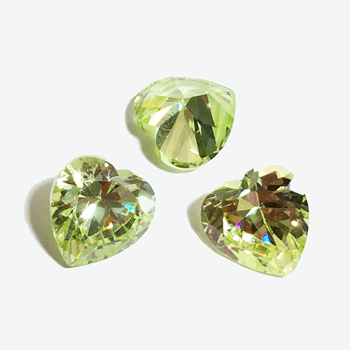 Сердце 6х6 хризолит CZ (фианит)